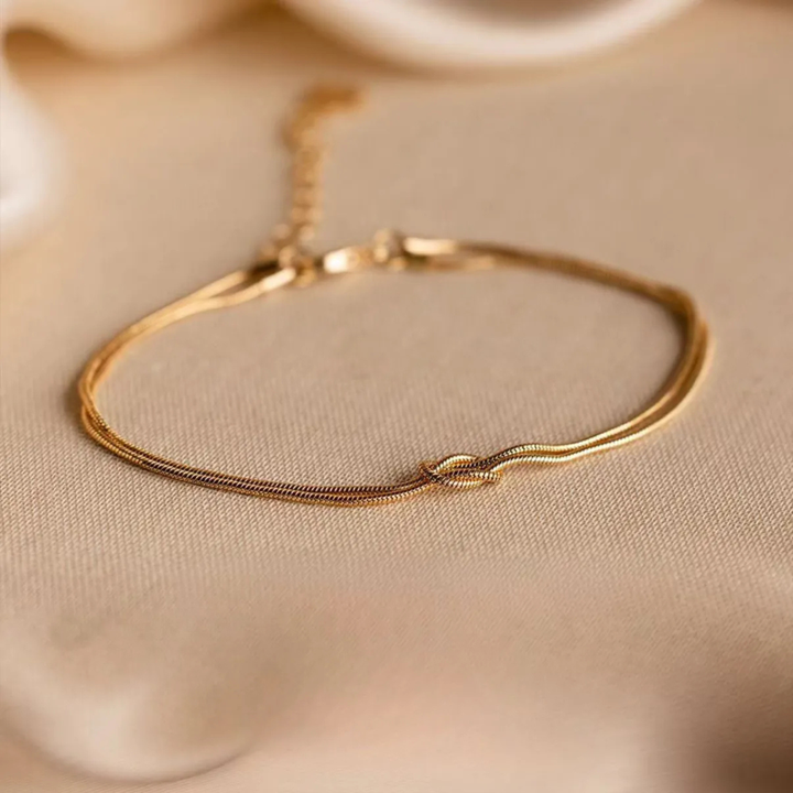 BRACELET À NŒUD DÉLICAT (RÉGLABLE)