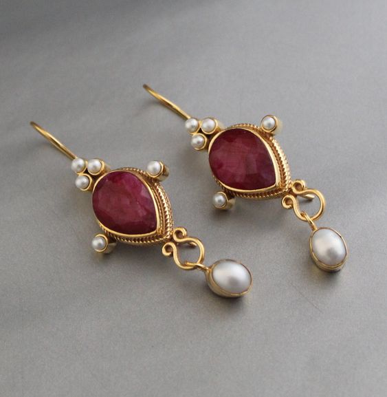 Boucles d'oreilles Vintage avec Rubis et Perle