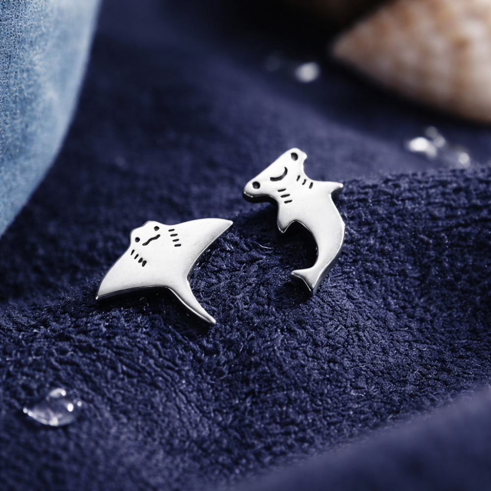 BOUCLES D'OREILLES MANTA-RAIE DÉCALÉES (PAIRE)