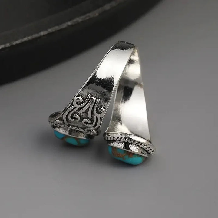 Bague vintage élégante avec croix en turquoise