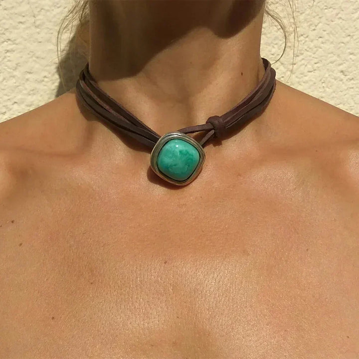 Collier bohème vintage avec pendentif en turquoise