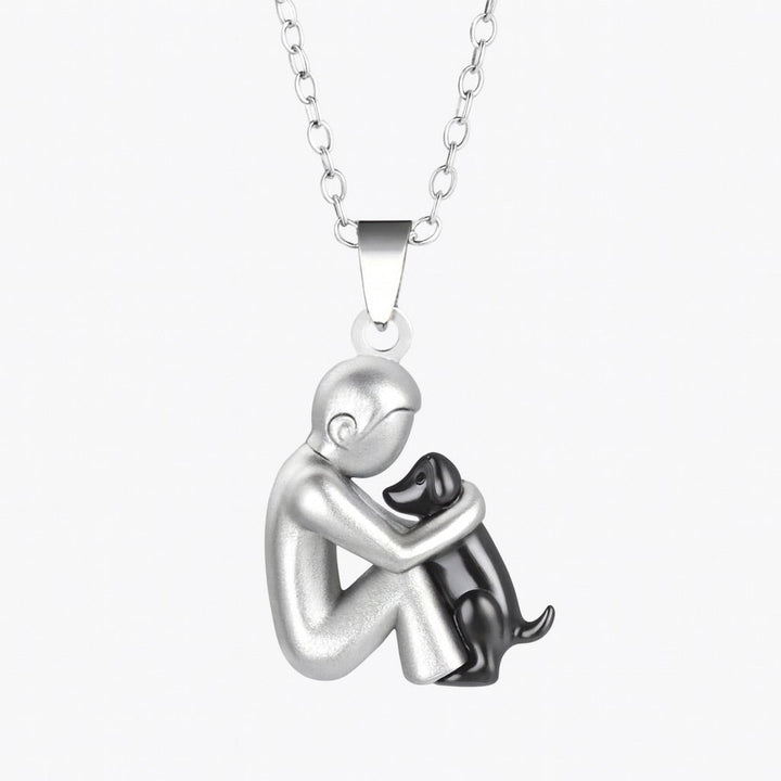 Collier avec Pendentif d'Étreinte
