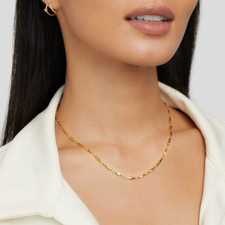 Magdalena – Un délicat collier en or avec des maillons délicats