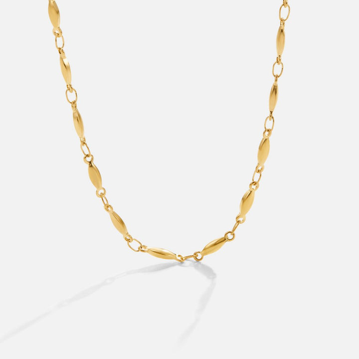 Magdalena – Un délicat collier en or avec des maillons délicats