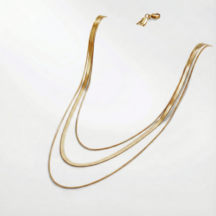Antonie – Collier en or multicouche avec une structure transparente