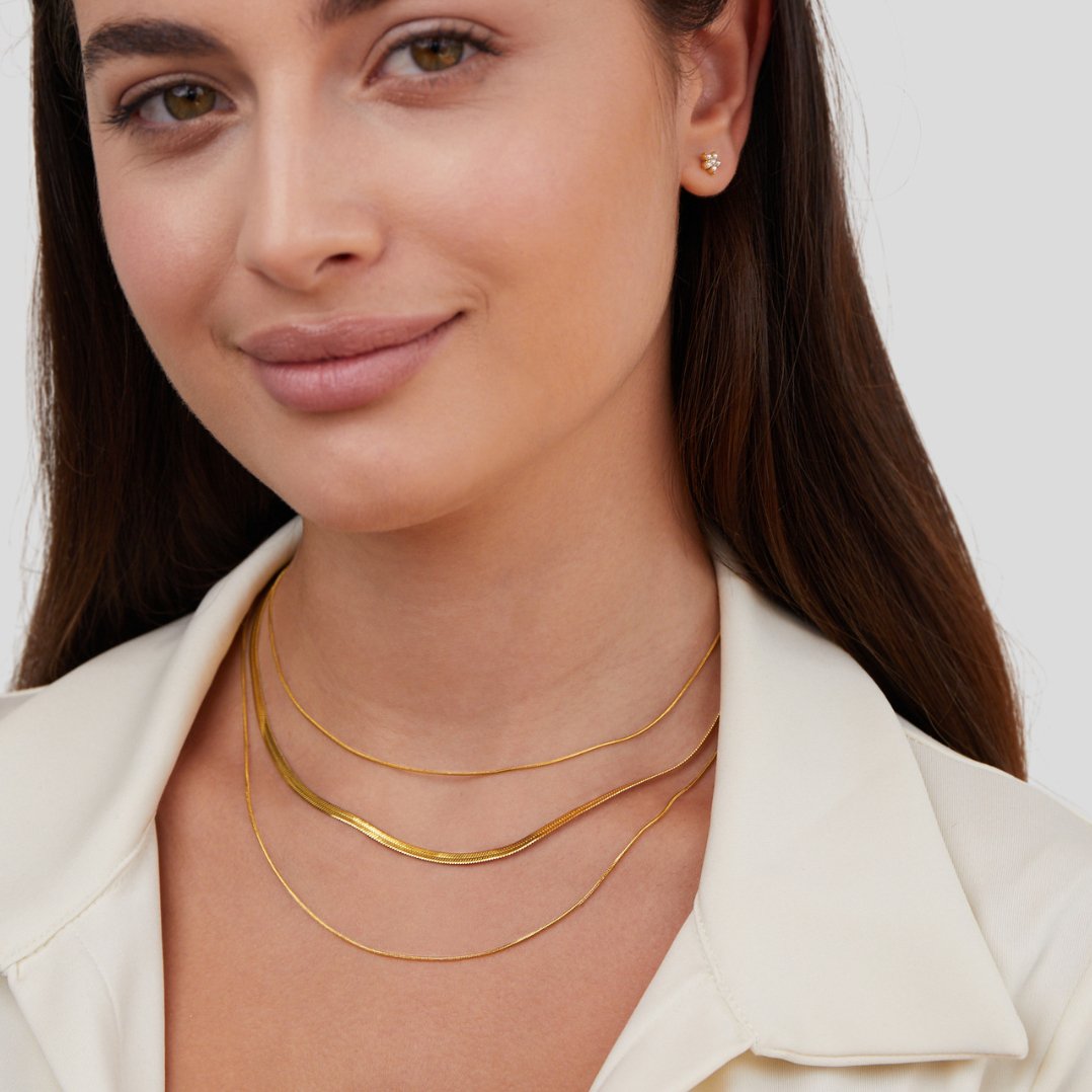 Antonie – Collier en or multicouche avec une structure transparente