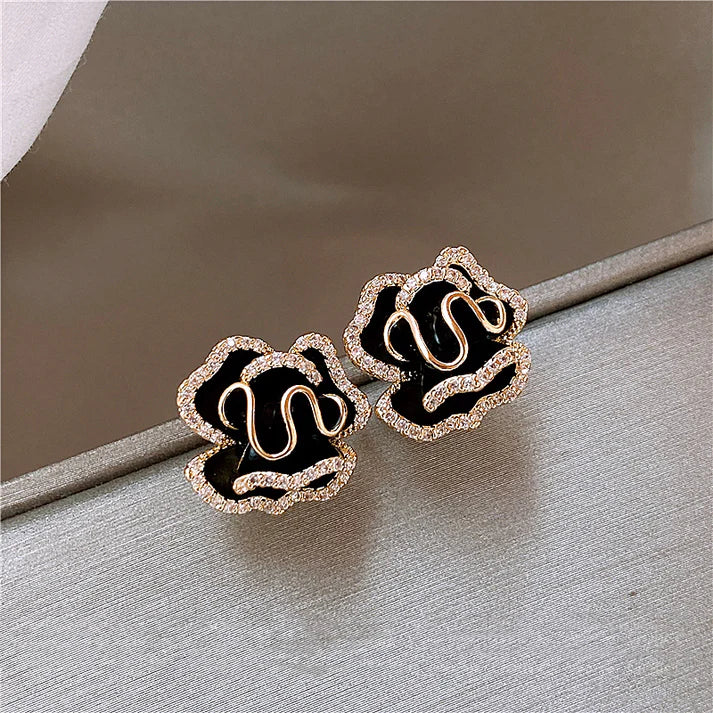Boucles d'Oreilles Élégantes Black Lotus en Or