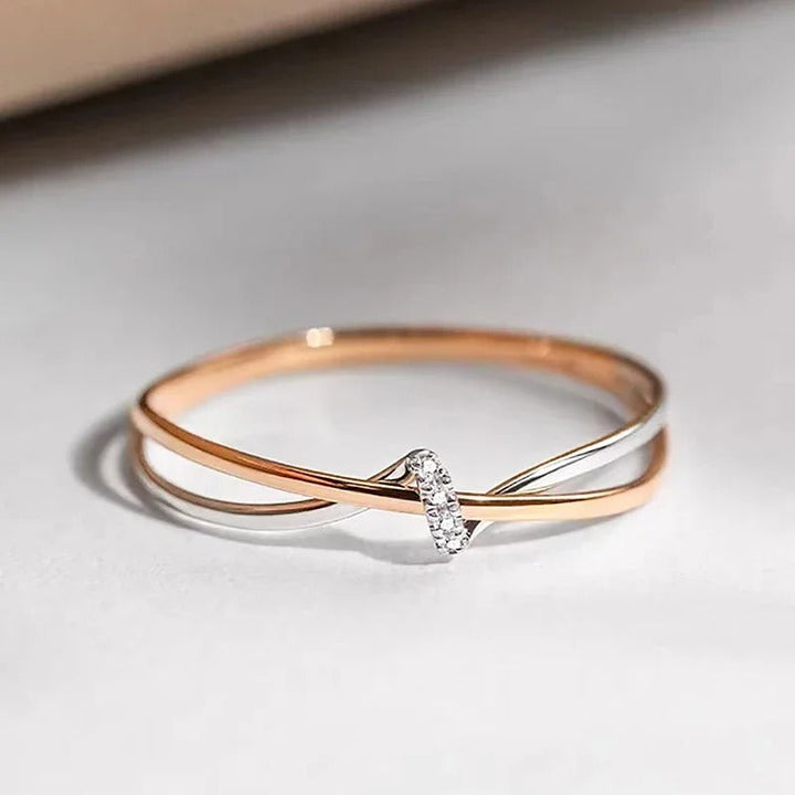 Bague Entrelacée en Or Rose et Argent