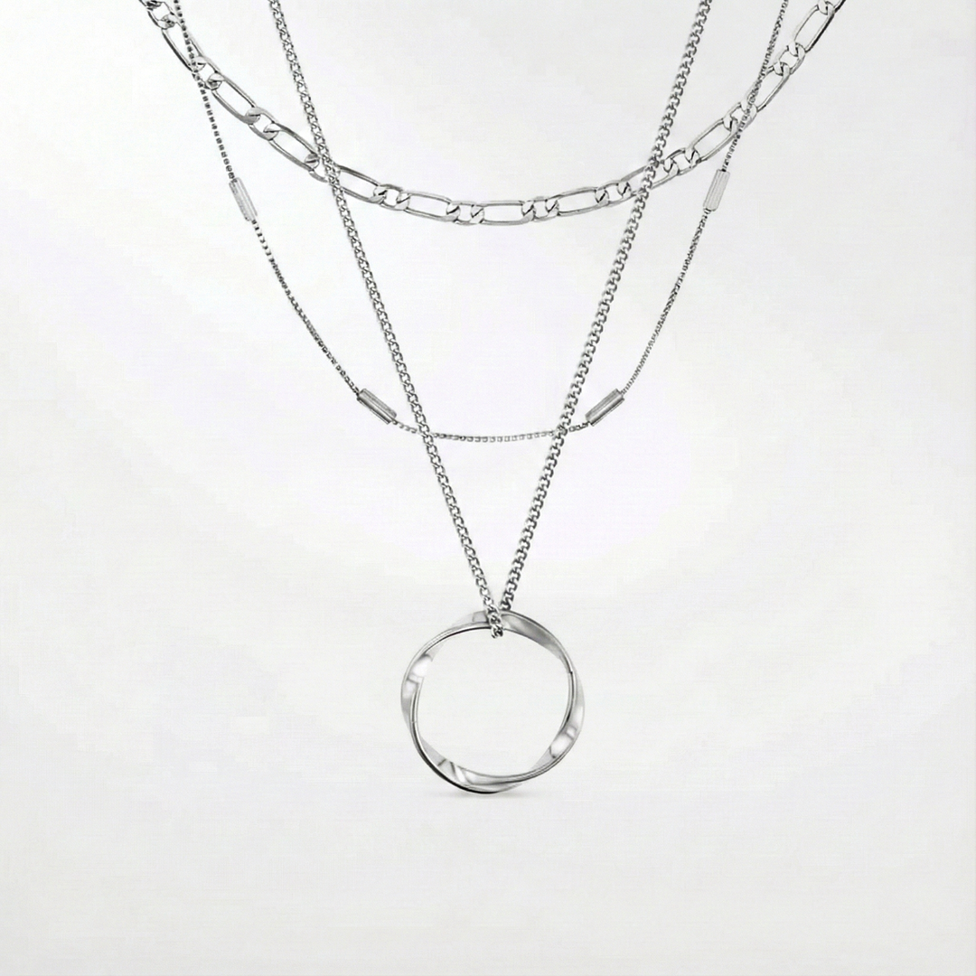 Collier ouvert à trois rangs