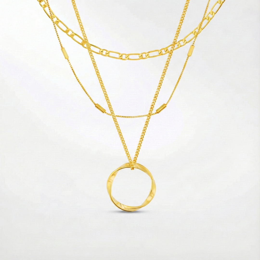 Collier ouvert à trois rangs