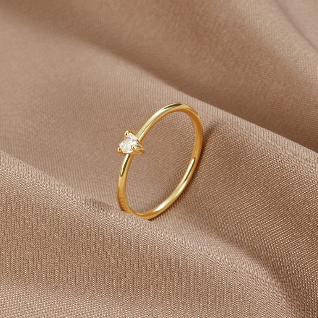 Leonie – Bague lisse et essentielle
