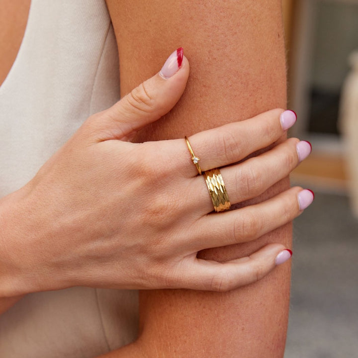 Leonie – Bague lisse et essentielle